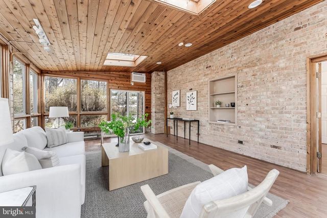 2615 STEEPLECHASE DR, Reston, VA 20191