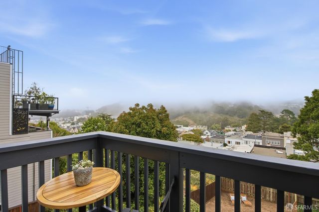 1950 11th Avenue, San Francisco, CA 94116