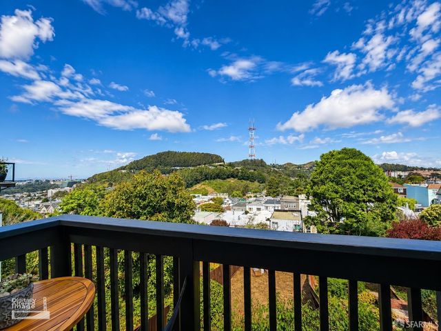 1950 11th Avenue, San Francisco, CA 94116