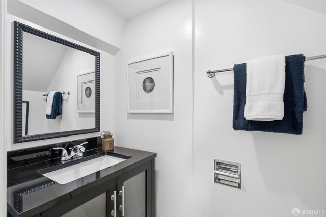 1950 11th Avenue, San Francisco, CA 94116