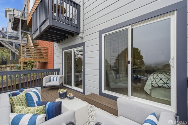 1950 11th Avenue, San Francisco, CA 94116