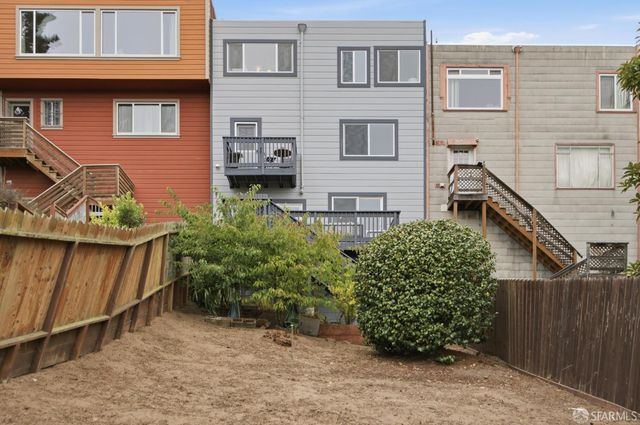 1950 11th Avenue, San Francisco, CA 94116