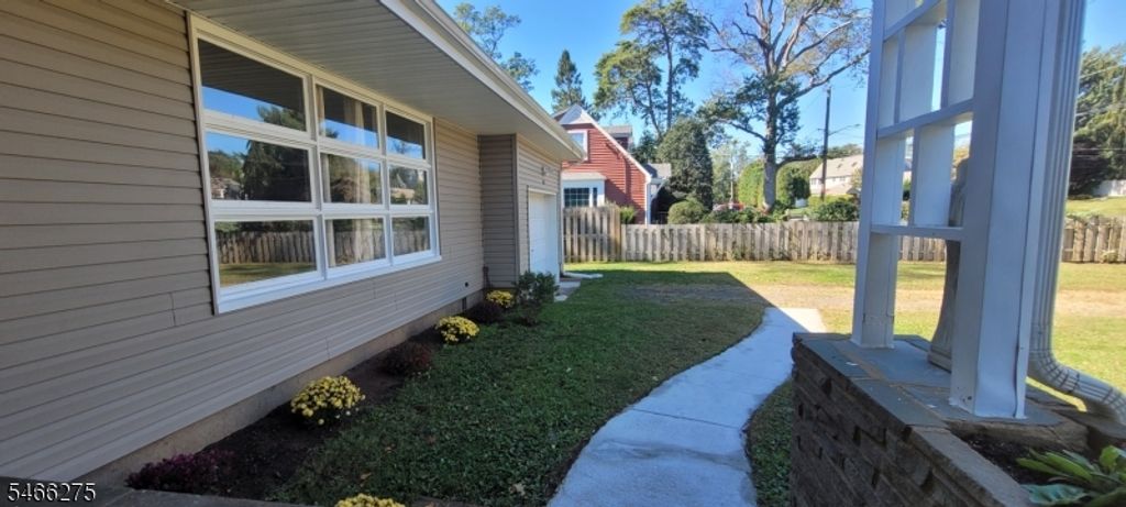 747 3rd St, Dunellen Boro, NJ 08812 — photo 3