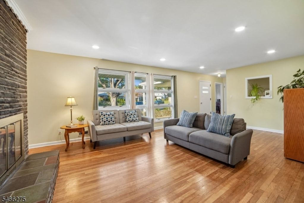 747 3rd St, Dunellen Boro, NJ 08812 — photo 4