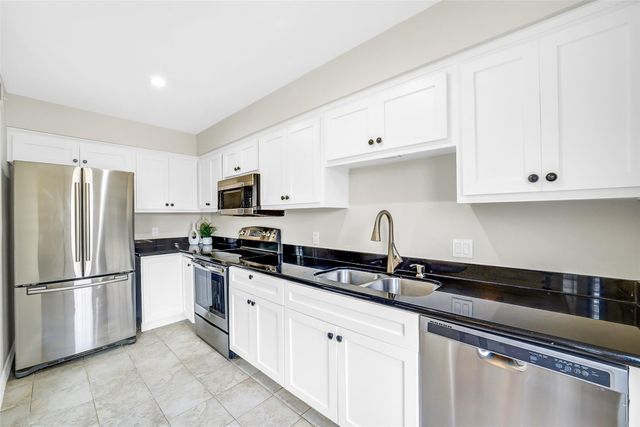 6531 Wanda Lane, Houston, TX 77074