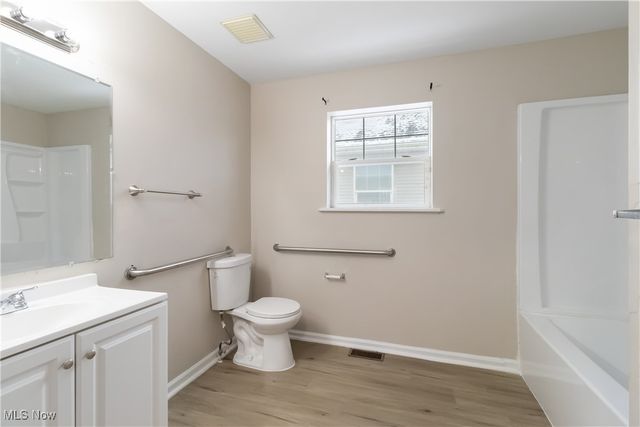 11104 Mount Carmel Road, Cleveland, OH 44104