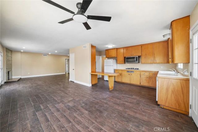 3595 Watkins Drive, Riverside, CA 92507