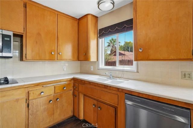 3595 Watkins Drive, Riverside, CA 92507