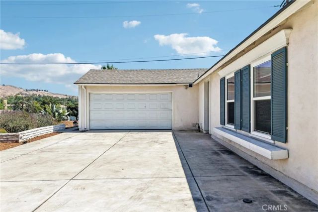 3595 Watkins Drive, Riverside, CA 92507