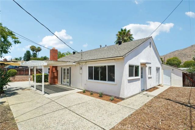 3595 Watkins Drive, Riverside, CA 92507
