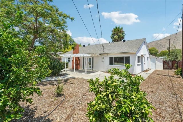3595 Watkins Drive, Riverside, CA 92507