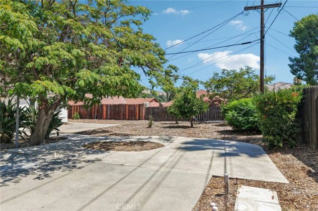 3595 Watkins Drive, Riverside, CA 92507