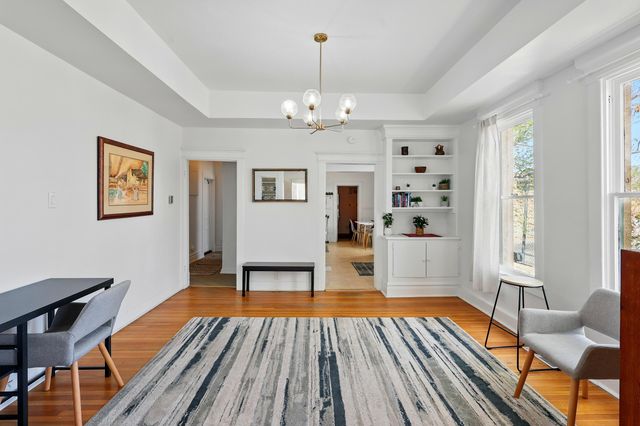 223 Edith Boulevard SE, Albuquerque, NM 87102