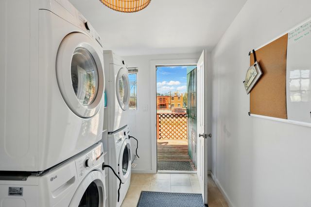 223 Edith Boulevard SE, Albuquerque, NM 87102