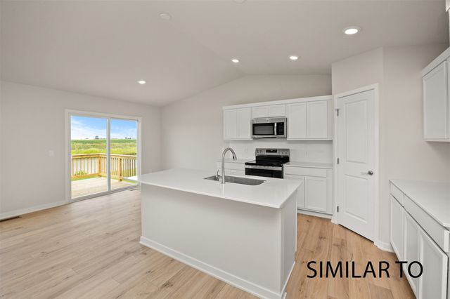 706 NE Crossing Oaks Drive, Ankeny, IA 50021