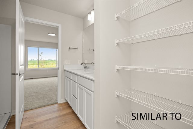 706 NE Crossing Oaks Drive, Ankeny, IA 50021