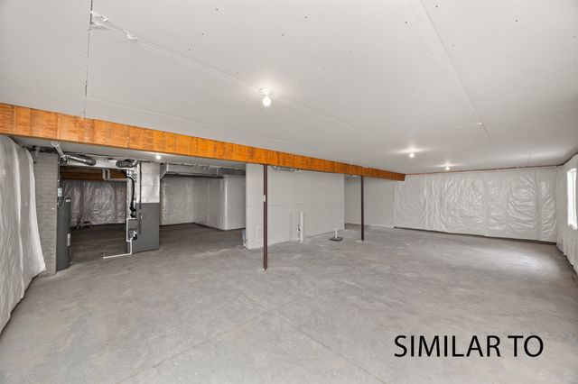 706 NE Crossing Oaks Drive, Ankeny, IA 50021