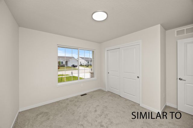 706 NE Crossing Oaks Drive, Ankeny, IA 50021