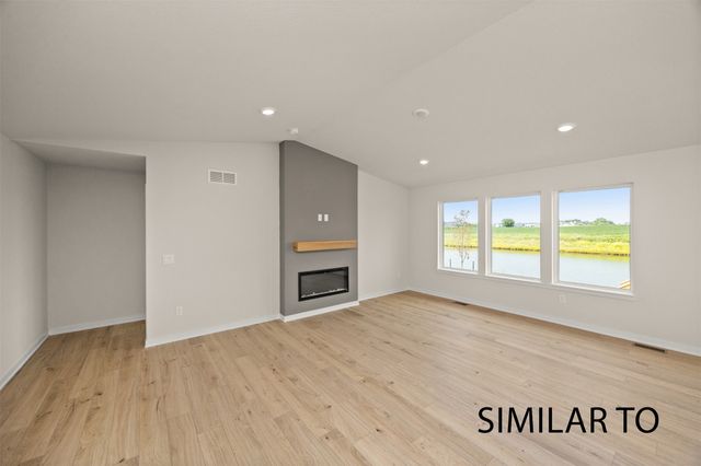 706 NE Crossing Oaks Drive, Ankeny, IA 50021