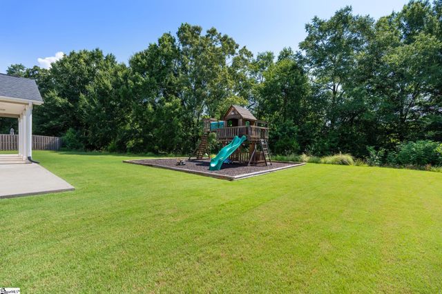 425 Castleford Place, Simpsonville, SC 29681