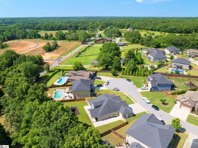 425 Castleford Place, Simpsonville, SC 29681