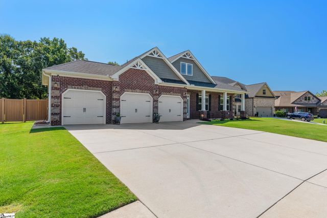 425 Castleford Place, Simpsonville, SC 29681