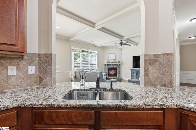 425 Castleford Place, Simpsonville, SC 29681