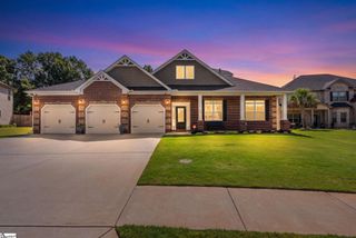 425 Castleford Place, Simpsonville, SC 29681