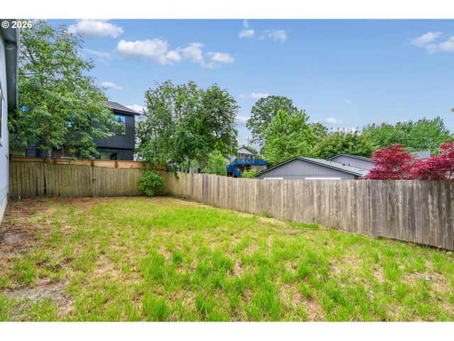 11037 Sw 61ST Ave, Portland, OR 97219