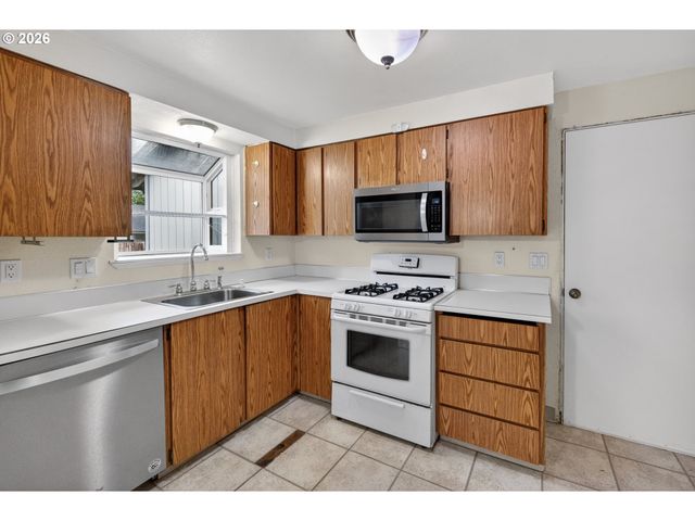 11037 Sw 61ST Ave, Portland, OR 97219