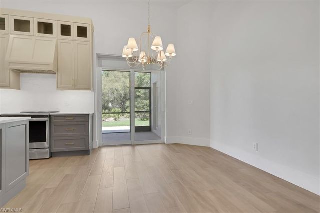 6391 Old Mahogany CT, Naples, FL 34109