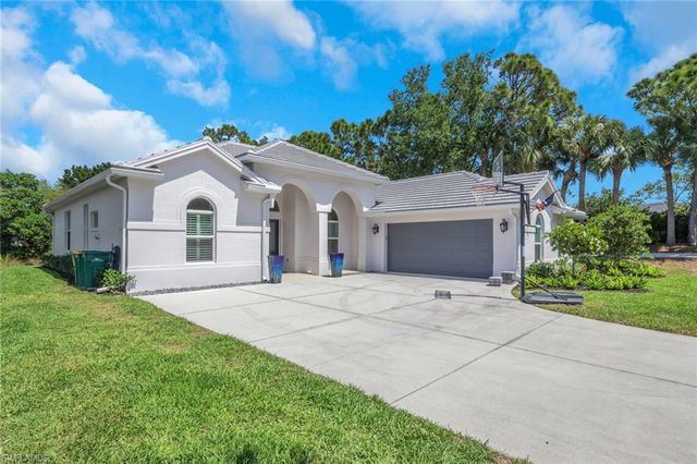 6391 Old Mahogany CT, Naples, FL 34109