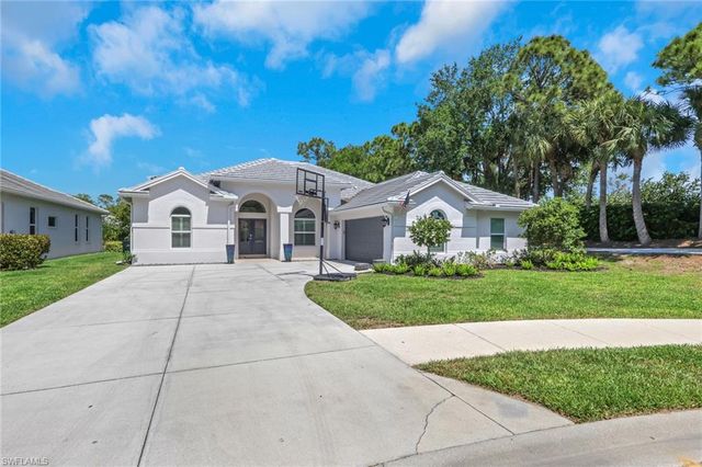 6391 Old Mahogany CT, Naples, FL 34109