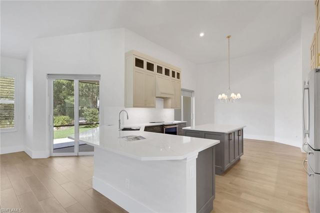 6391 Old Mahogany CT, Naples, FL 34109