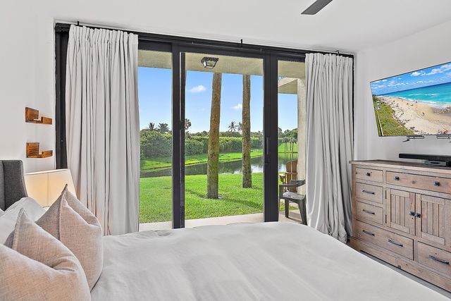 101 S Seas Drive 105, Jupiter, FL 33477