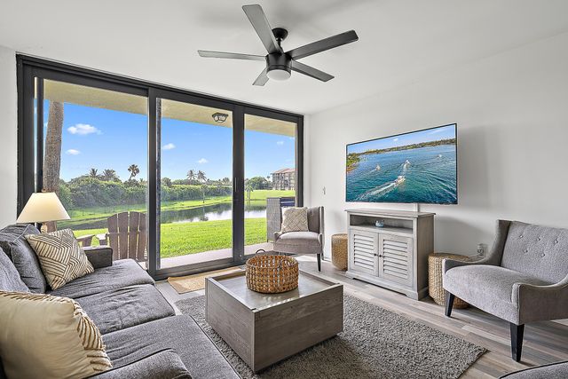 101 S Seas Drive 105, Jupiter, FL 33477