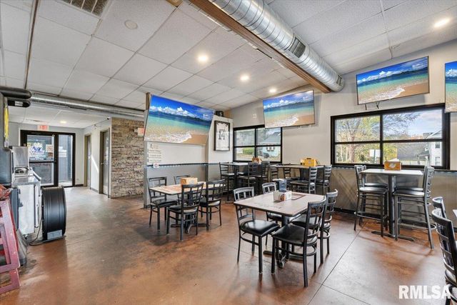 3008 7TH Avenue, Rock Island, IL 61201