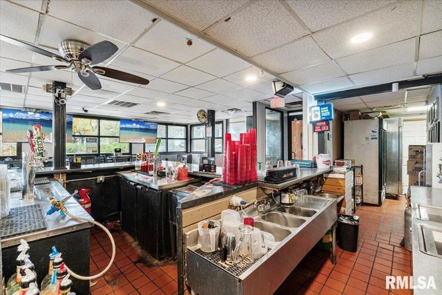 3008 7TH Avenue, Rock Island, IL 61201