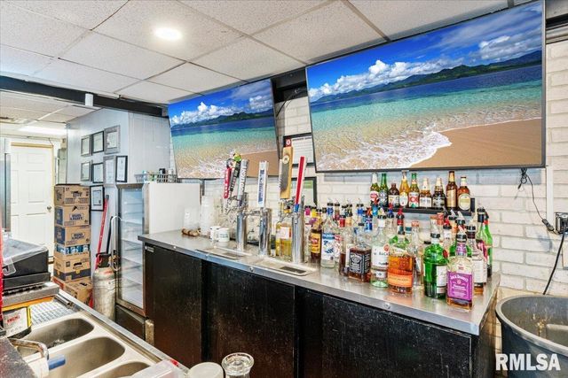 3008 7TH Avenue, Rock Island, IL 61201