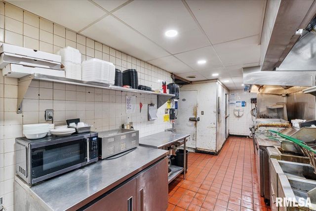 3008 7TH Avenue, Rock Island, IL 61201