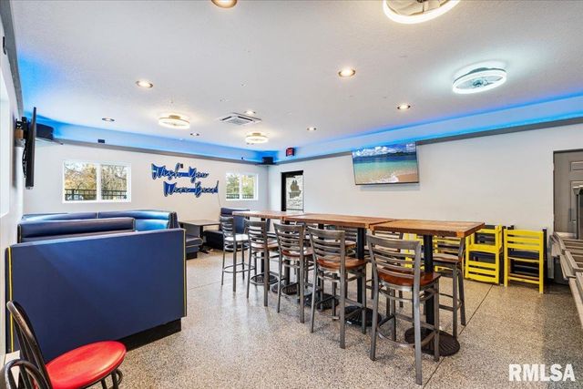 3008 7TH Avenue, Rock Island, IL 61201