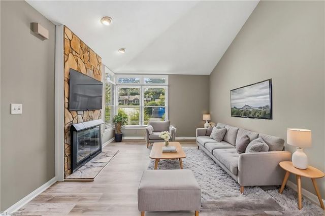 238 Tabor View Lane, Winston-salem, NC 27106