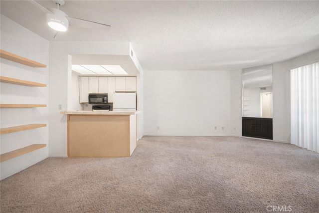 5620 Yolanda Avenue 111, Tarzana, CA 91356