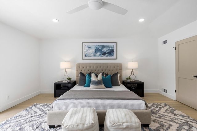 4446 Thunder Road, Dallas, TX 75244