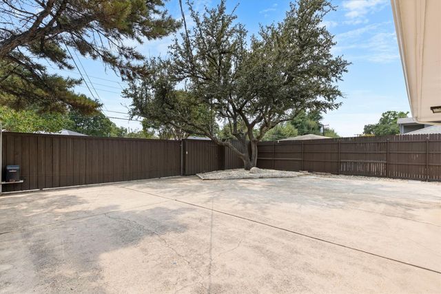 4446 Thunder Road, Dallas, TX 75244
