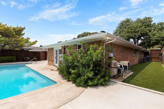 4446 Thunder Road, Dallas, TX 75244