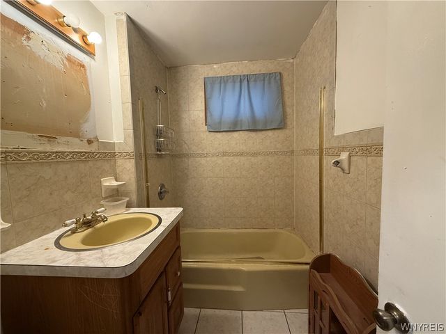 91 Montana Avenue, Buffalo, NY 14211