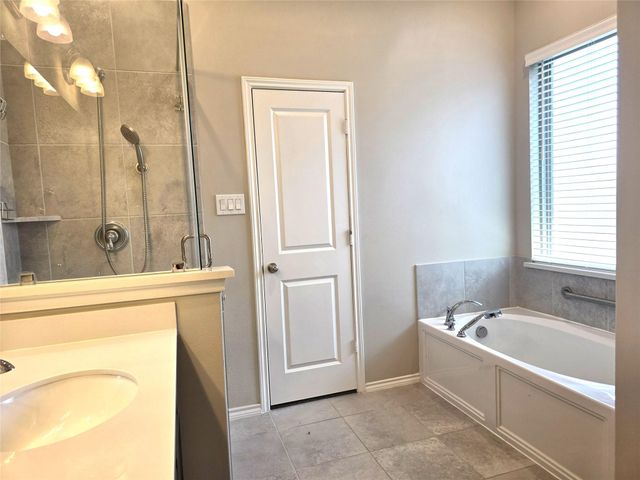8711 Fox Trail Drive, Missouri City, TX 77459