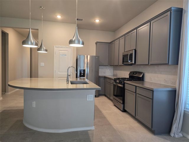 8711 Fox Trail Drive, Missouri City, TX 77459