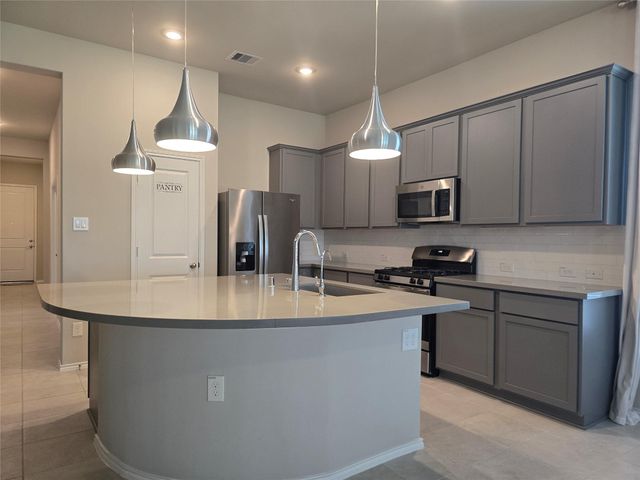 8711 Fox Trail Drive, Missouri City, TX 77459